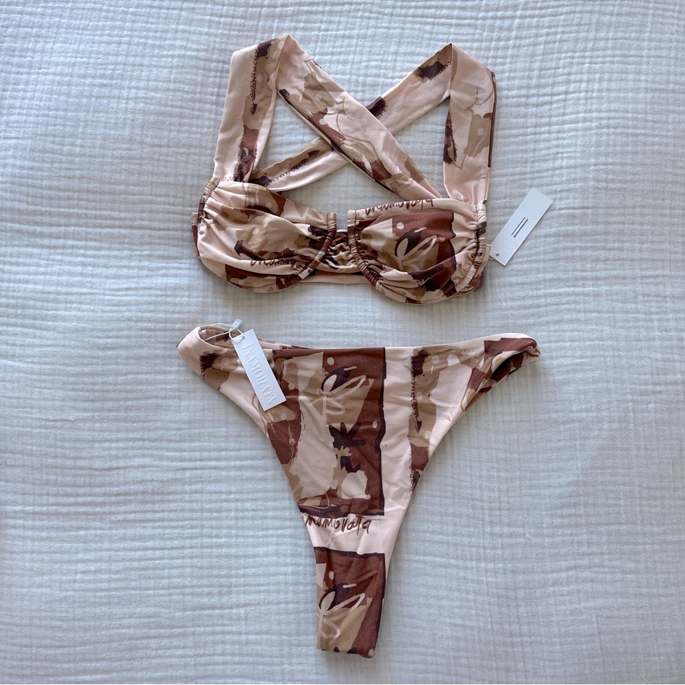 Inamorata Luciana top and Dune bottom